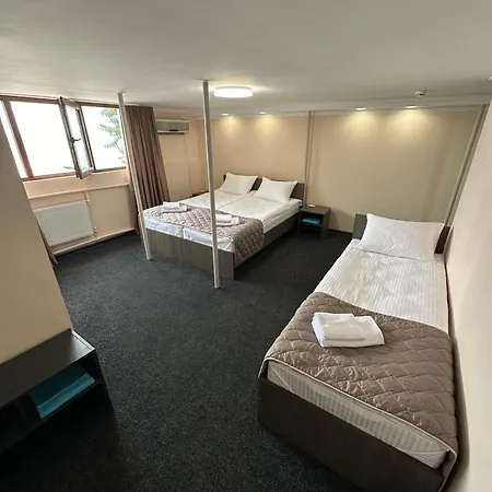 Medea Hotel