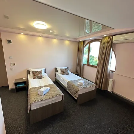 Medea Hotel