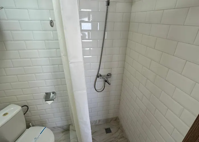 Medea Готель *